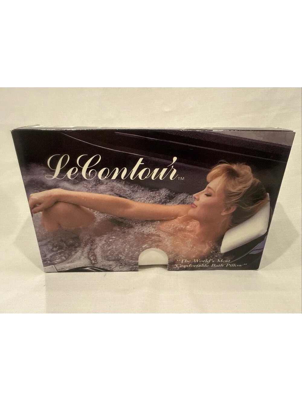 Le Contour White Foam Bath Pillow NIB Luxury Bath Cushion Comfort Spa